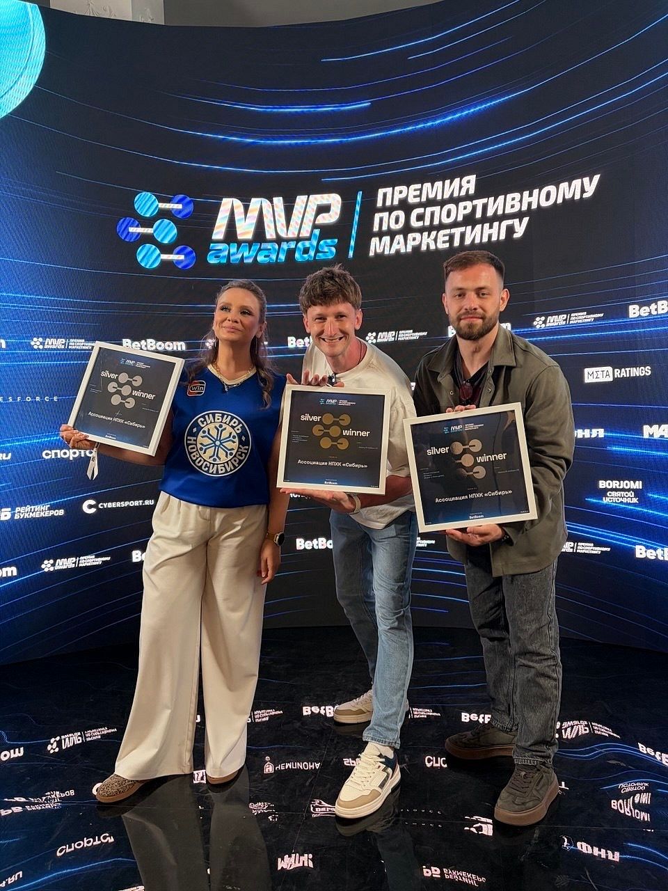Три серебряных награды «Сибири» на MVP Awards!